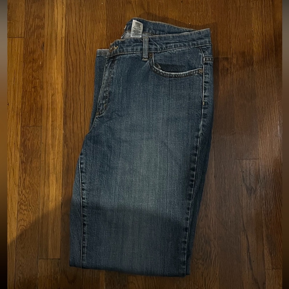 Liz&Co Boot cut Jeans 👖